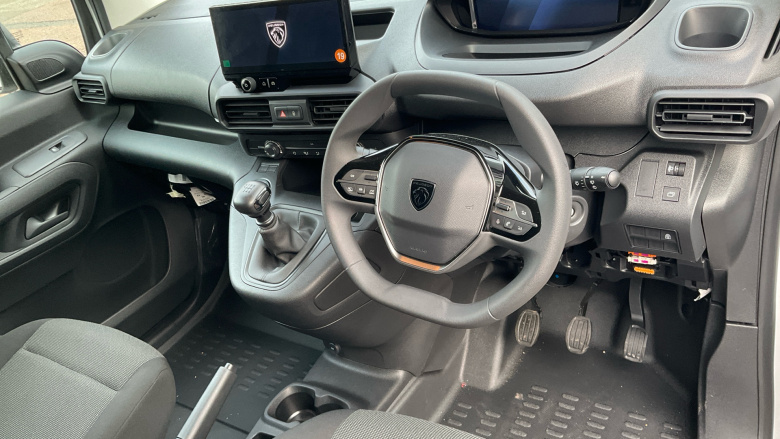 Peugeot Partner Long Diesel 1.5 BlueHDi 100 Professional Crew Van